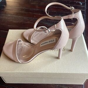 Steve Madden Nude Heels